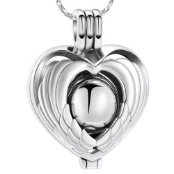 The silver locket heart